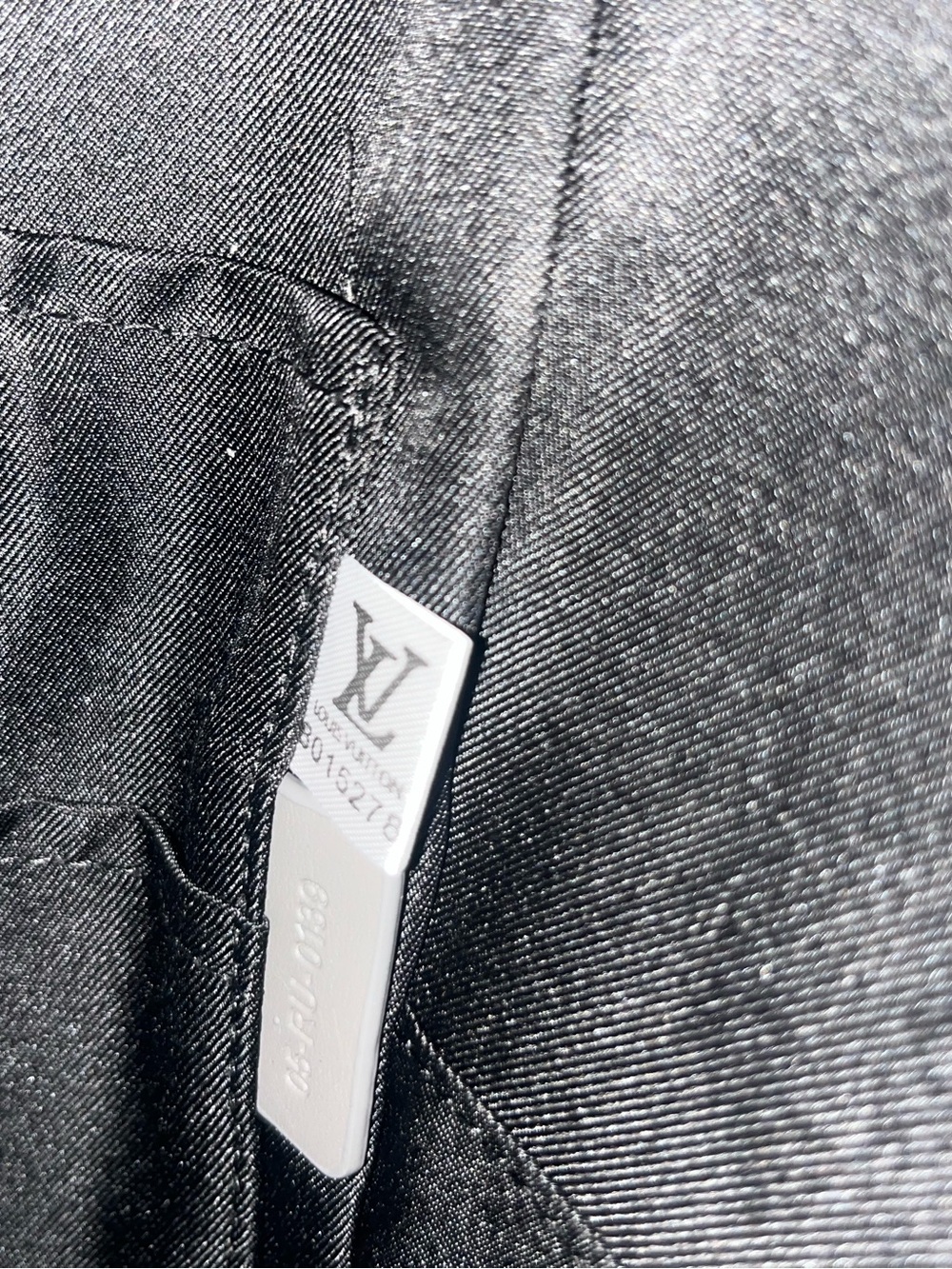 Lv Backpack - Picture 6 of 7